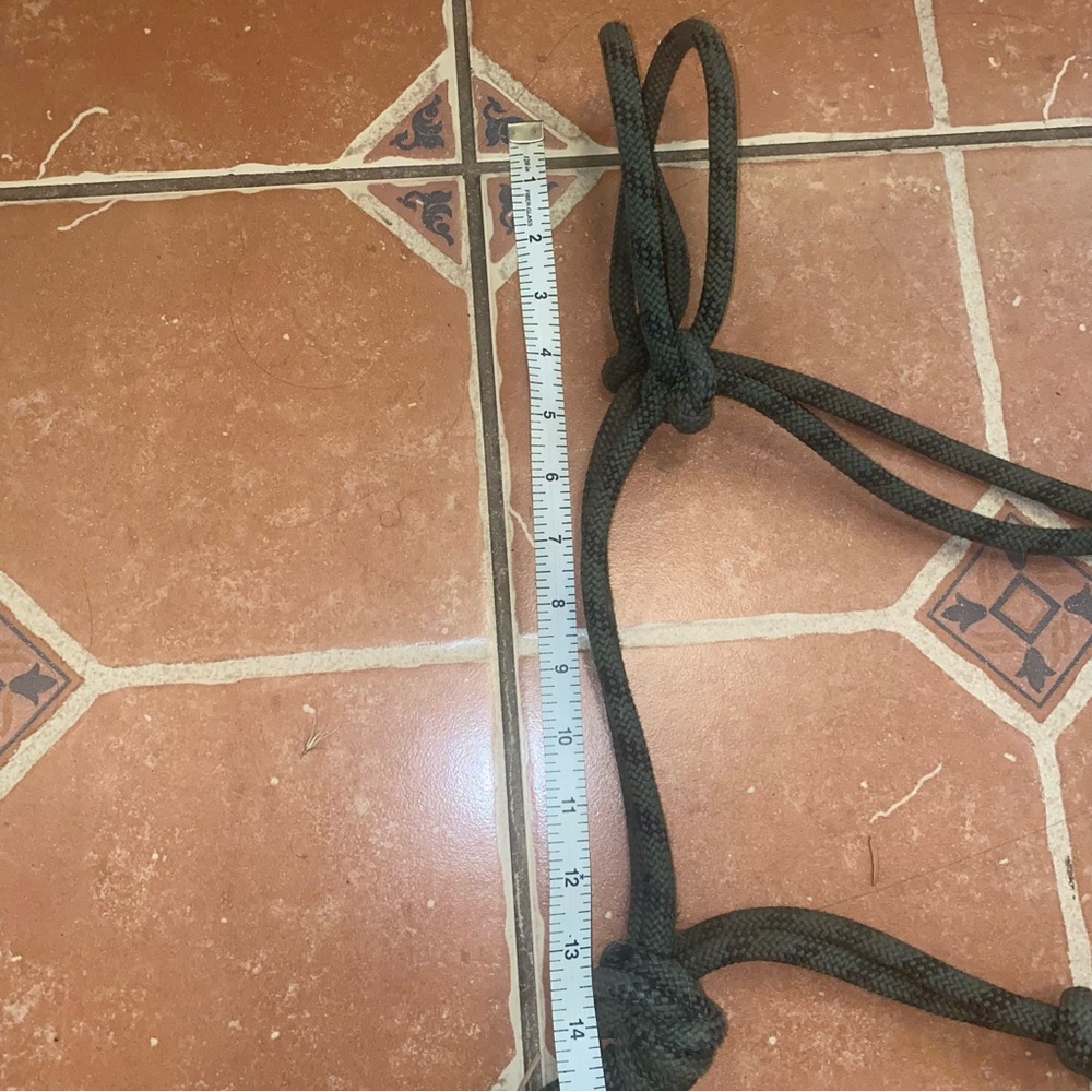 Large Olive Rope Halter - Picture 3 of 4